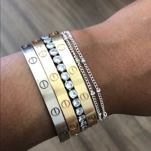 Silver Plated Double Layered Chain Bracelet...